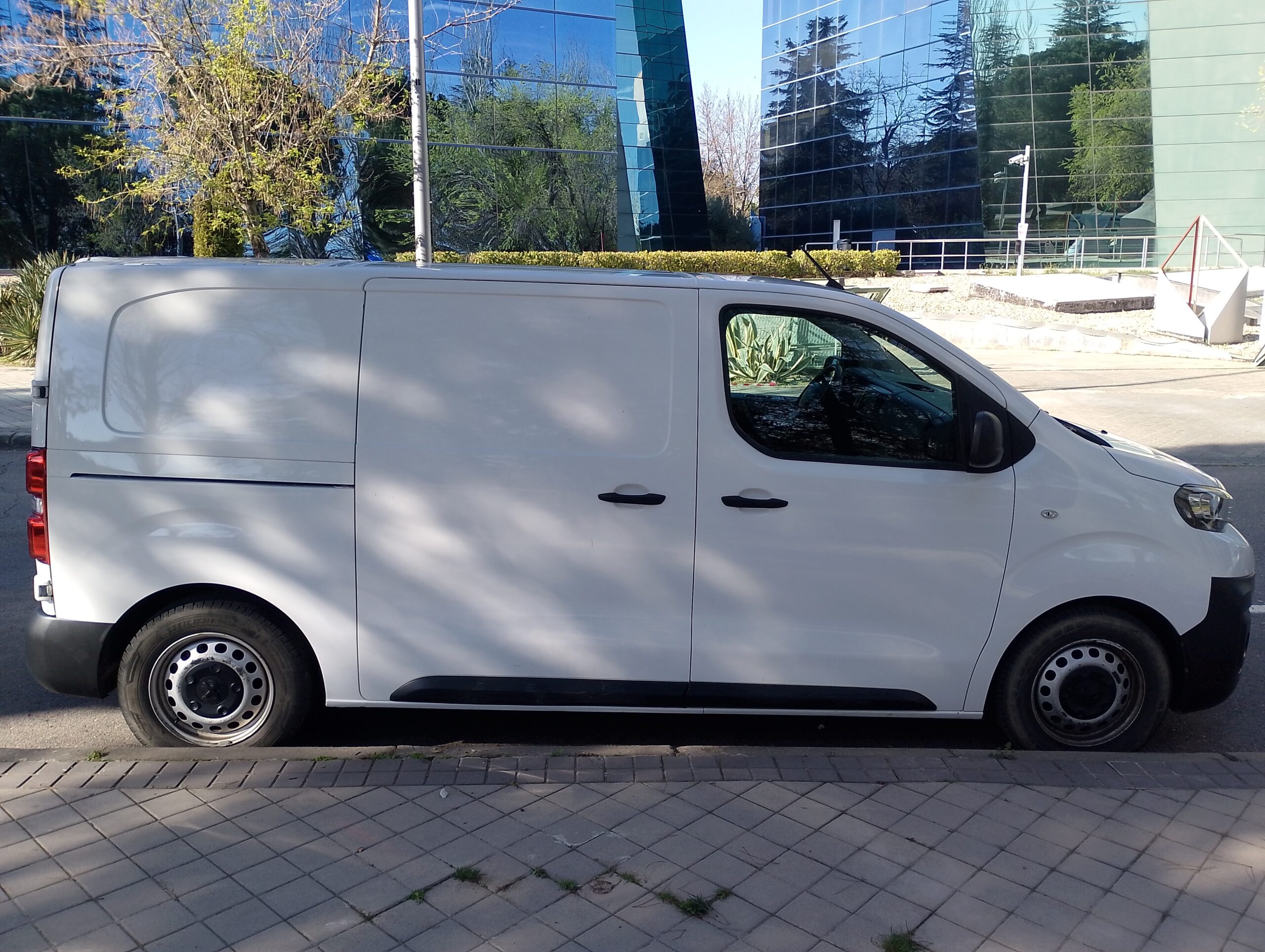 Peugeot Expert L1H1 2021 – alquiler mensual